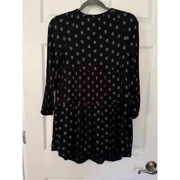 Womens Top - Picture 2 of 3